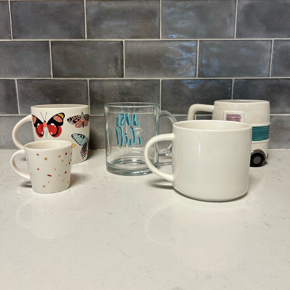 Assorted Colorful Mugs Set - Picture 4 of 6